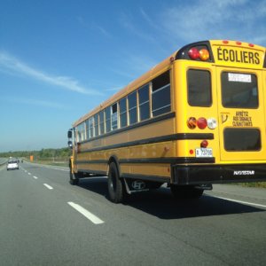 school-bus-489365_1280